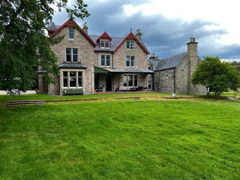 Dalrachney Hotel